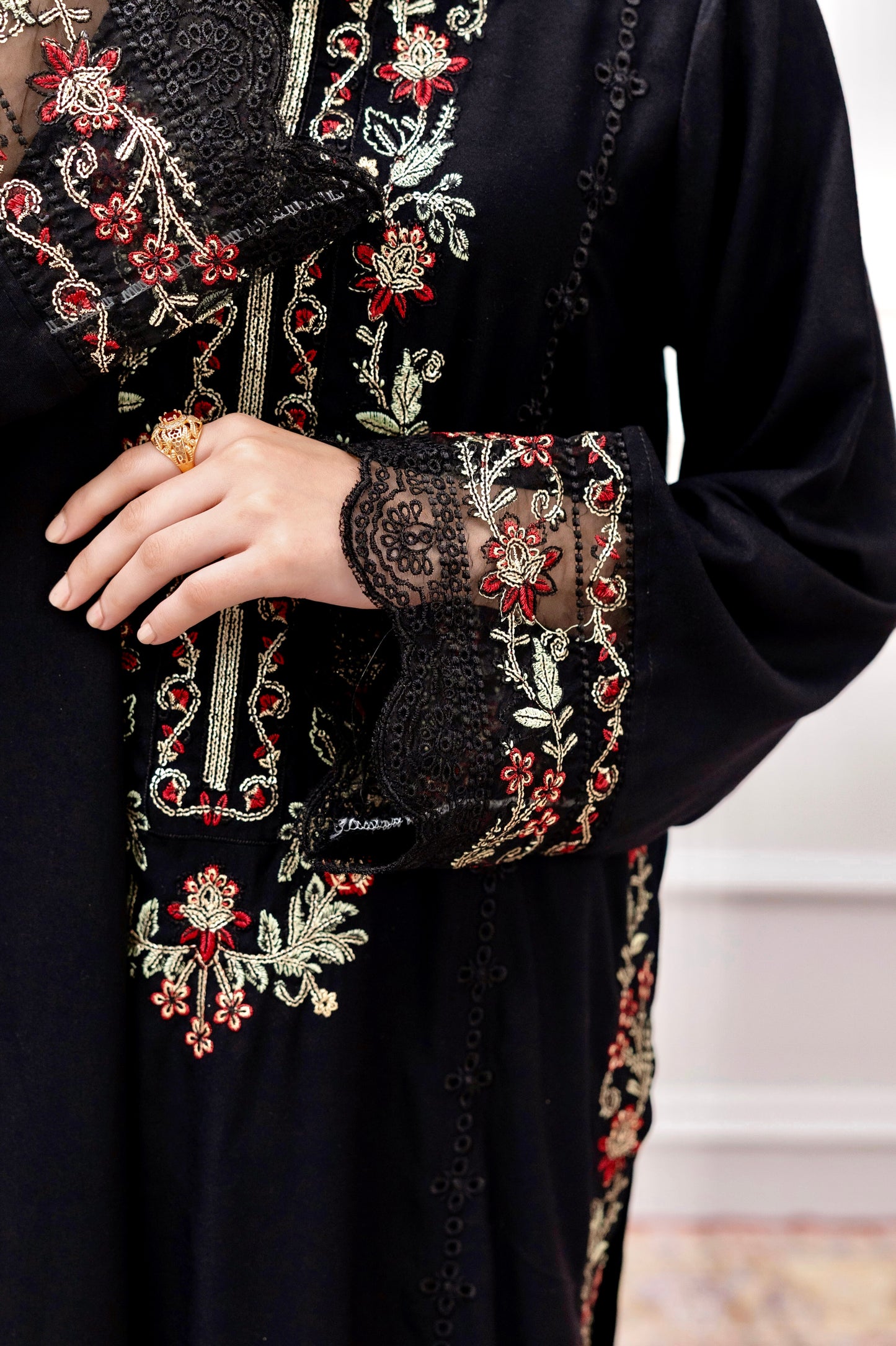 LUXURY BLACK KARANDI 3 PCS READY TO WEAR SET (W-1001)