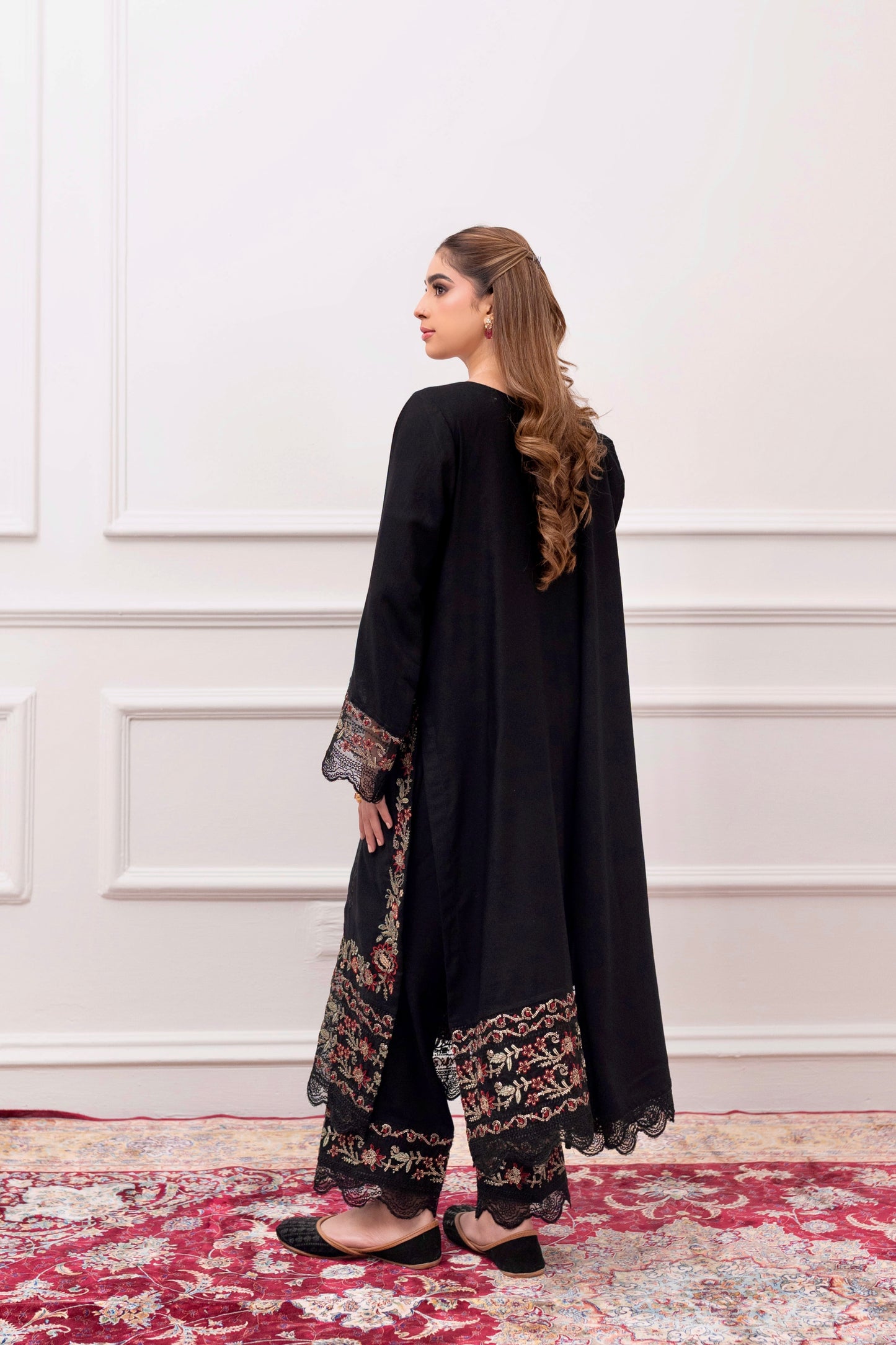 LUXURY BLACK KARANDI 3 PCS READY TO WEAR SET (W-1001)