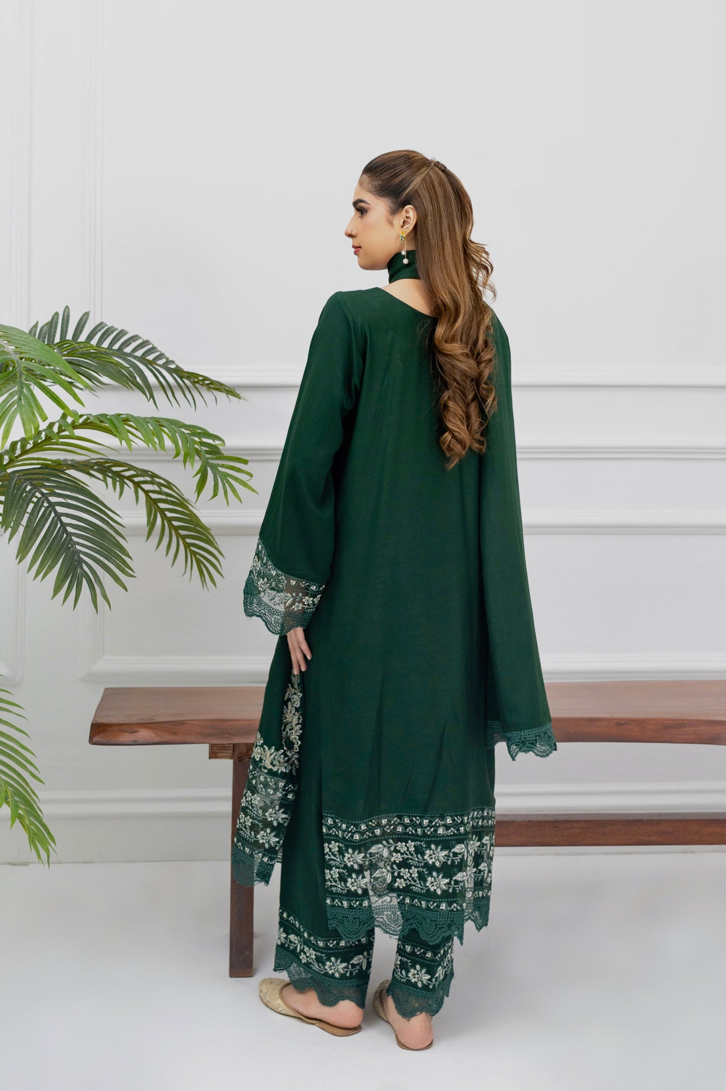 LUXURY GREEN KARANDI 3 PCS READY TO WEAR SET (W-1002)