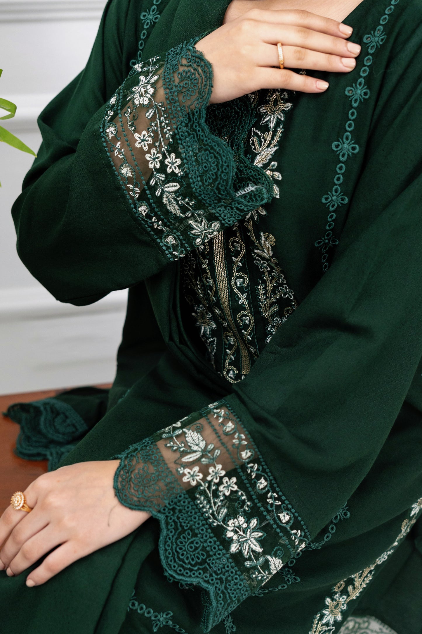 LUXURY GREEN KARANDI 3 PCS READY TO WEAR SET (W-1002)